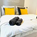 Mola Apartments- Trendiges In Der City-naehe Dortmund-terrasse-3 Gaeste-wlan Appartement Herdecke