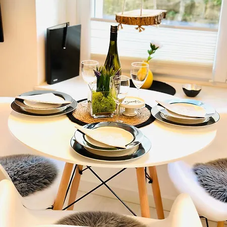 Mola Apartments- Trendiges In Der City-naehe Dortmund-terrasse-3 Gaeste-wlan * 黑尔德克