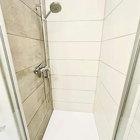 Mola Apartments- Trendiges In Der City-naehe Dortmund-terrasse-3 Gaeste-wlan * 黑尔德克