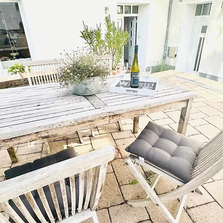 Mola Apartments- Trendiges In Der City-naehe Dortmund-terrasse-3 Gaeste-wlan *