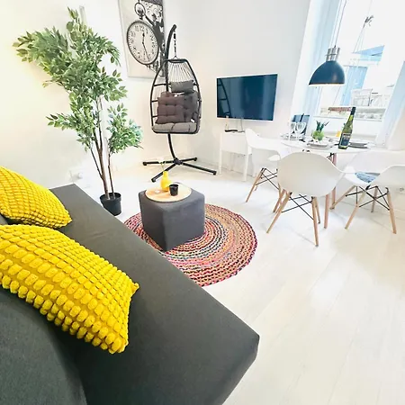 Apartmán Mola Apartments- Trendiges In Der City-naehe Dortmund-terrasse-3 Gaeste-wlan *