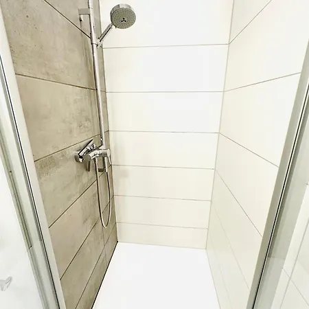 公寓 Mola Apartments- Trendiges In Der City-naehe Dortmund-terrasse-3 Gaeste-wlan *