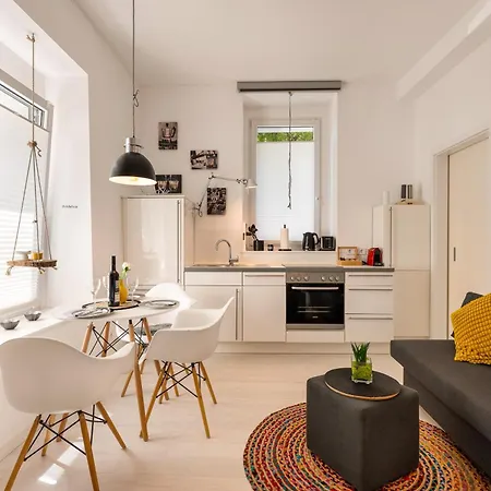 Mola Apartments- Trendiges In Der City-naehe Dortmund-terrasse-3 Gaeste-wlan *