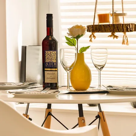 Mola Apartments- Trendiges In Der City-naehe Dortmund-terrasse-3 Gaeste-wlan Herdecke