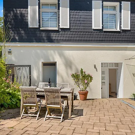 Mola Apartments- Trendiges In Der City-naehe Dortmund-terrasse-3 Gaeste-wlan *