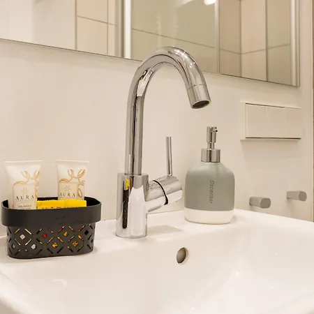 Apartamento Mola Apartments- Trendiges In Der City-naehe Dortmund-terrasse-3 Gaeste-wlan